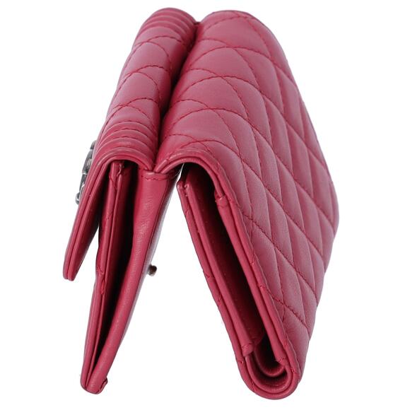 CHANEL Le Boy Trifold Wallet Pink Lambskin - Picture 2 of 7